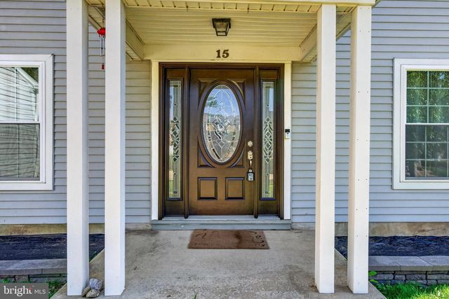 15 UTICA RD, Marlton, NJ 08053