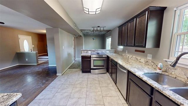 128 Edsyl ST, Newport News, VA 23602