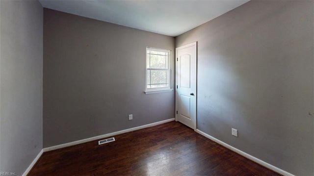 128 Edsyl ST, Newport News, VA 23602