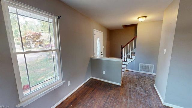 128 Edsyl ST, Newport News, VA 23602