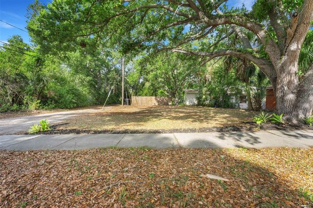 2715 5TH STREET S, St Petersburg, FL 33705