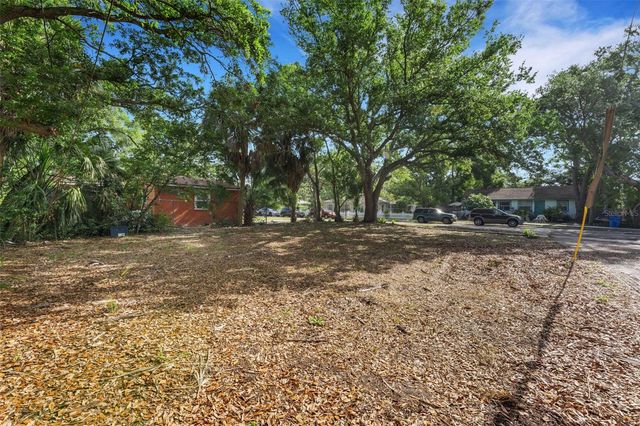 2715 5TH STREET S, St Petersburg, FL 33705