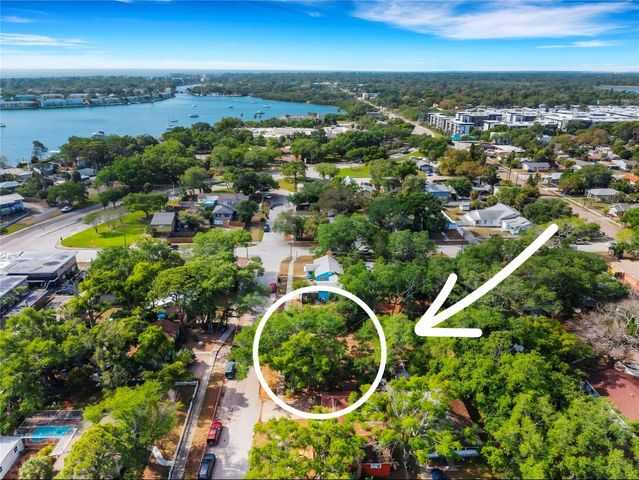 2715 5TH STREET S, St Petersburg, FL 33705