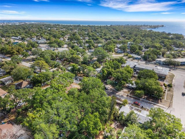 2715 5TH STREET S, St Petersburg, FL 33705