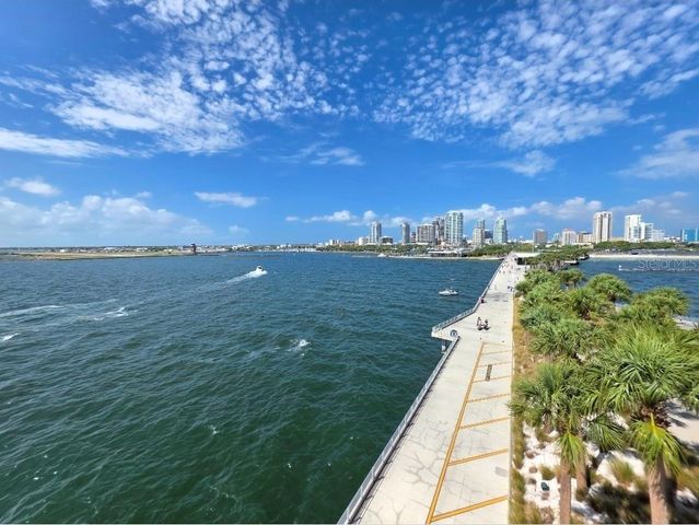 2715 5TH STREET S, St Petersburg, FL 33705