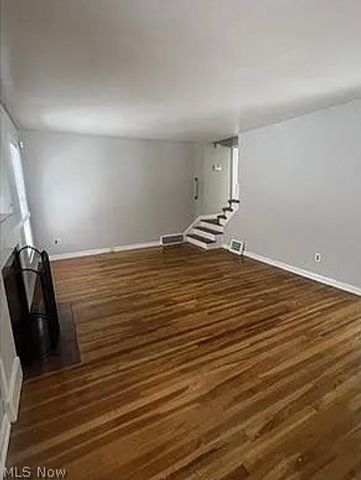 15511 Delrey Avenue, Cleveland, OH 44128