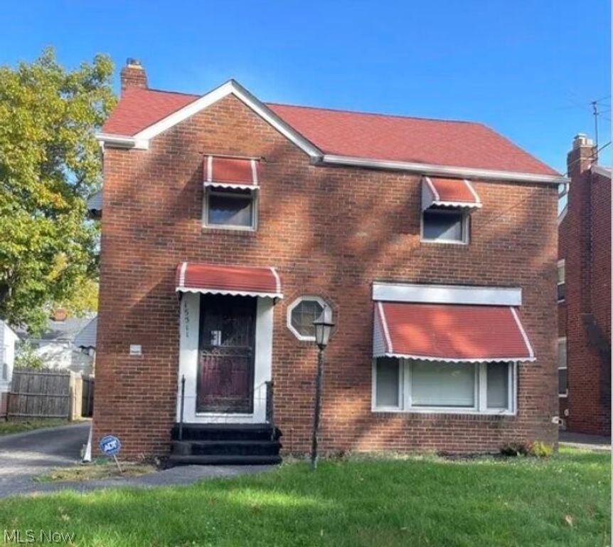 15511 Delrey Avenue, Cleveland, OH 44128