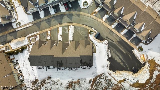 10 Albie Dr, Mountain Lakes Boro, NJ 07046