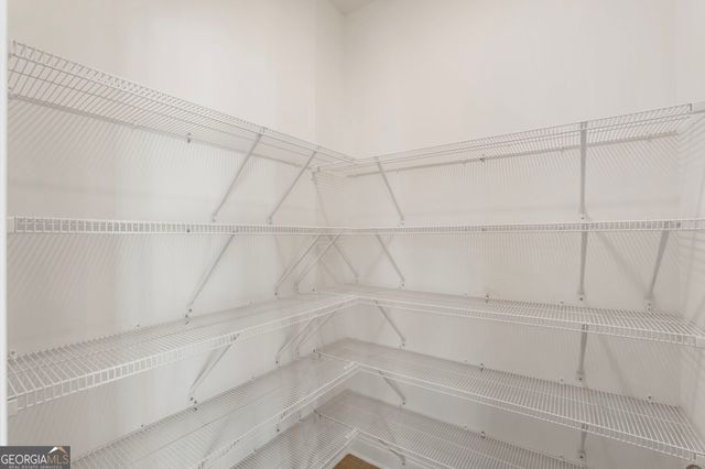 624 Oakleaf Grove Lane, Sugar Hill, GA 30518