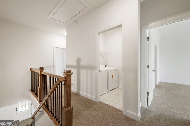 624 Oakleaf Grove Lane, Sugar Hill, GA 30518