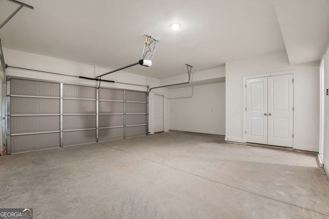 624 Oakleaf Grove Lane, Sugar Hill, GA 30518