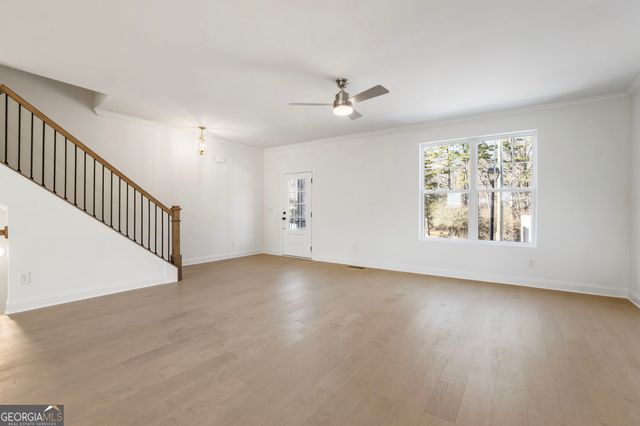 624 Oakleaf Grove Lane, Sugar Hill, GA 30518