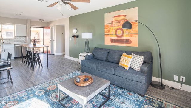 4600 N 68TH Street 326, Scottsdale, AZ 85251