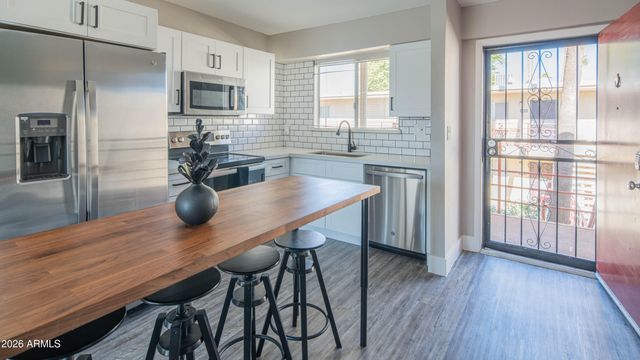 4600 N 68TH Street 326, Scottsdale, AZ 85251