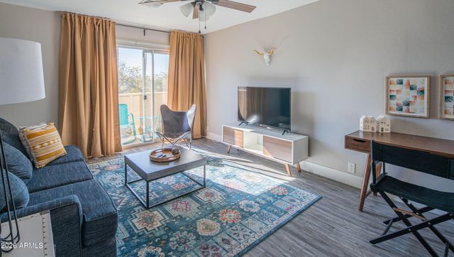 4600 N 68TH Street 326, Scottsdale, AZ 85251
