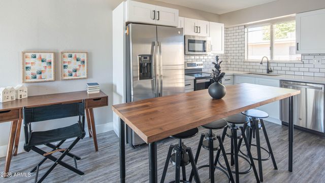 4600 N 68TH Street 326, Scottsdale, AZ 85251