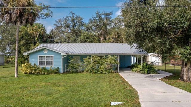 1076 Park DR, Labelle, FL 33935