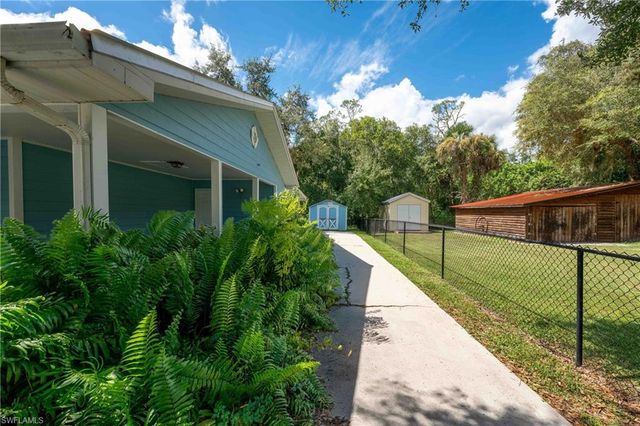 1076 Park DR, Labelle, FL 33935