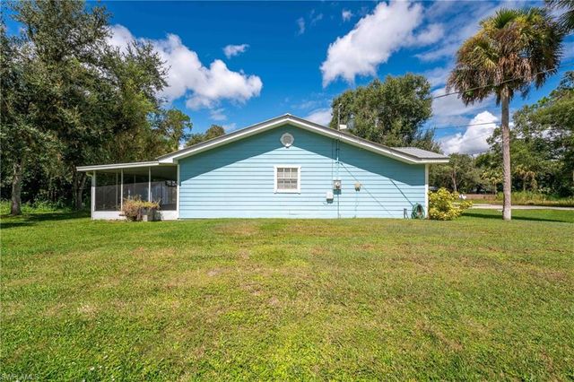 1076 Park DR, Labelle, FL 33935