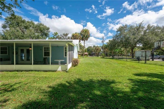 1076 Park DR, Labelle, FL 33935