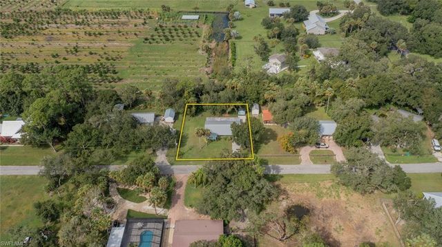 1076 Park DR, Labelle, FL 33935