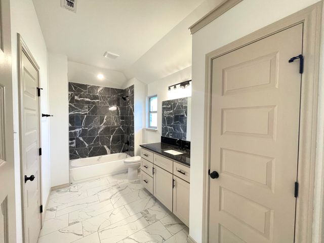 13 E 28th Street, San Angelo, TX 76903