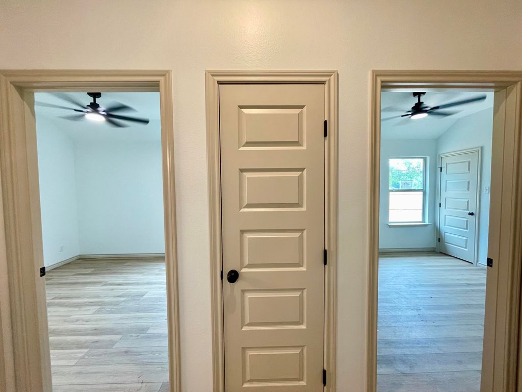 Image 9 of property listing at 13 E 28th Street, San Angelo, TX 76903