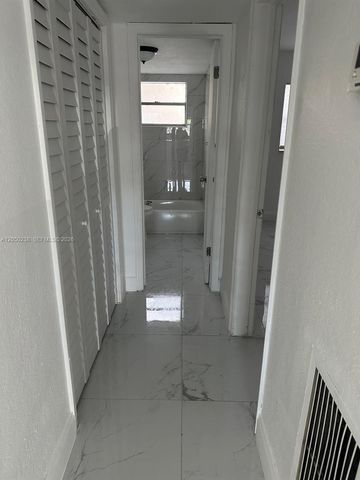 7101 SW 89th Court 104, Miami, FL 33173
