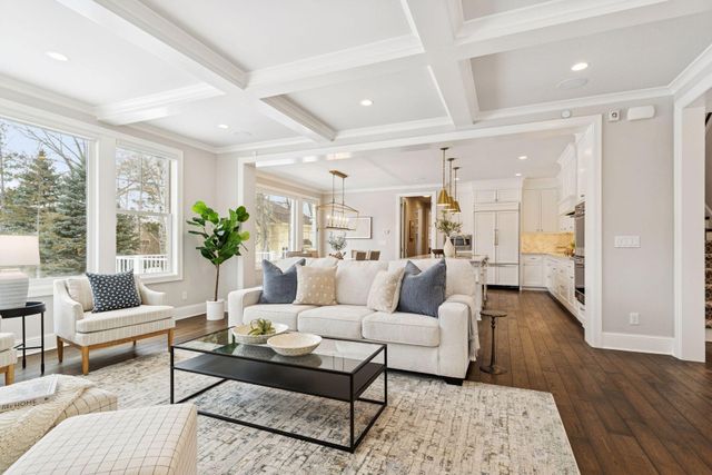 15710 Highwood Drive, Minnetonka, MN 55345