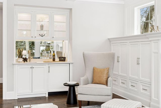 15710 Highwood Drive, Minnetonka, MN 55345