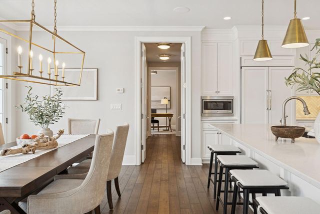 15710 Highwood Drive, Minnetonka, MN 55345