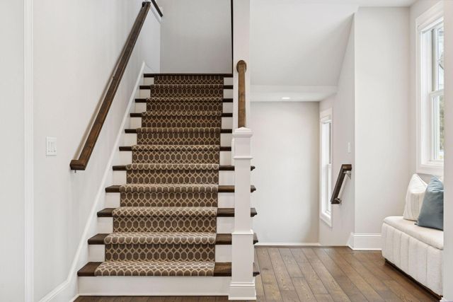 15710 Highwood Drive, Minnetonka, MN 55345