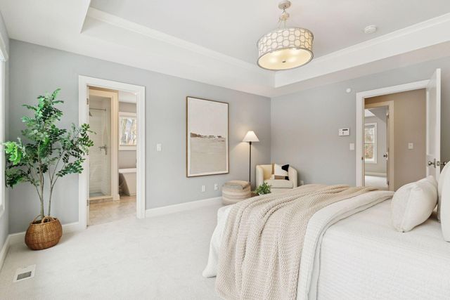 15710 Highwood Drive, Minnetonka, MN 55345