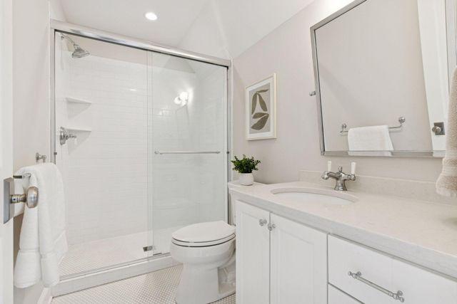 15710 Highwood Drive, Minnetonka, MN 55345