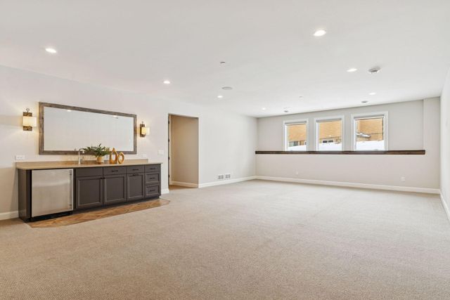 15710 Highwood Drive, Minnetonka, MN 55345