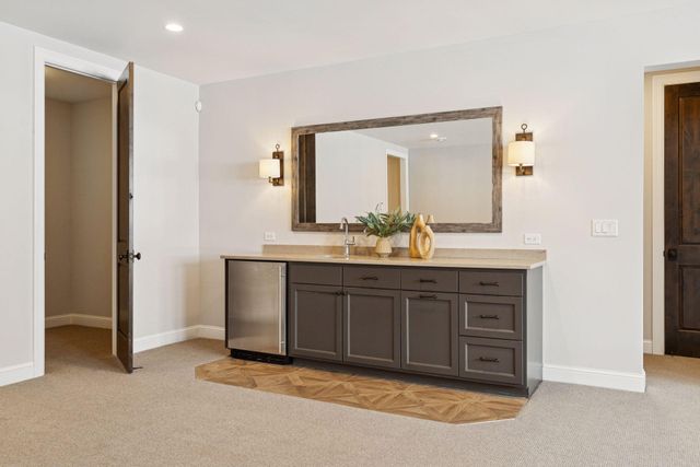 15710 Highwood Drive, Minnetonka, MN 55345