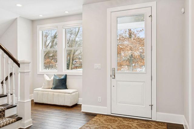 15710 Highwood Drive, Minnetonka, MN 55345