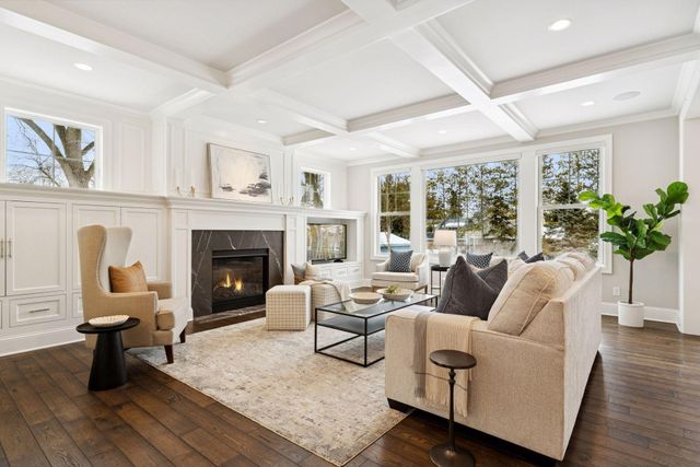 15710 Highwood Drive, Minnetonka, MN 55345