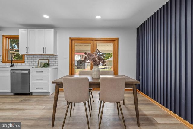 407 MARKET ST, Lykens, PA 17048