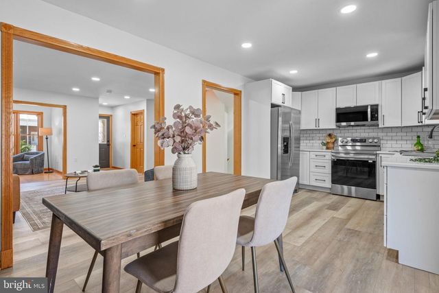 407 MARKET ST, Lykens, PA 17048