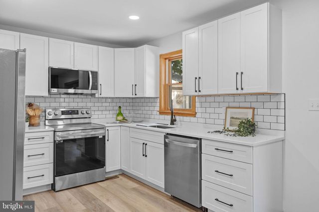 407 MARKET ST, Lykens, PA 17048