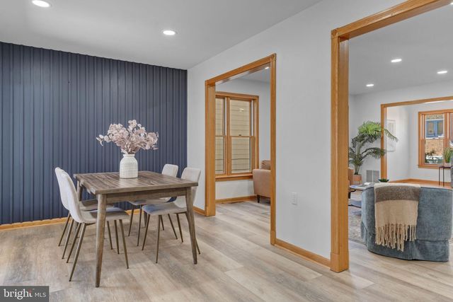 407 MARKET ST, Lykens, PA 17048