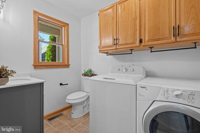 407 MARKET ST, Lykens, PA 17048