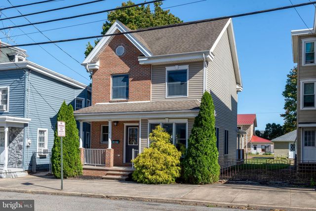 407 MARKET ST, Lykens, PA 17048