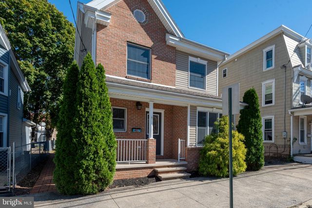 407 MARKET ST, Lykens, PA 17048