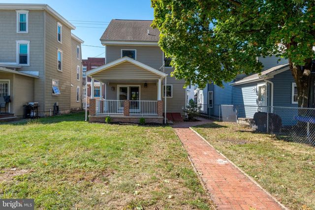 407 MARKET ST, Lykens, PA 17048