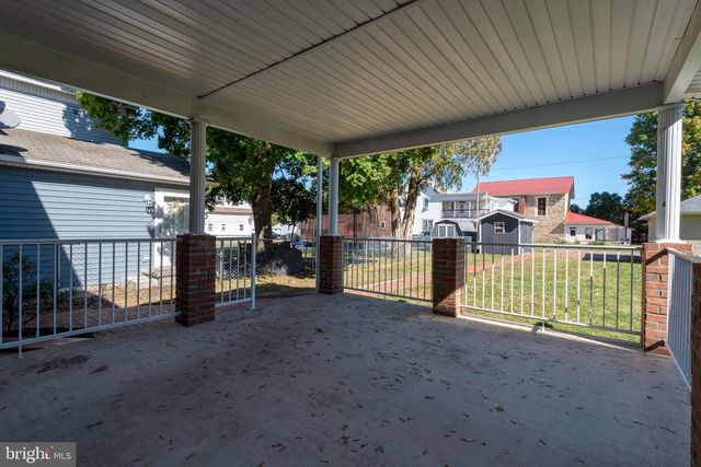 407 MARKET ST, Lykens, PA 17048