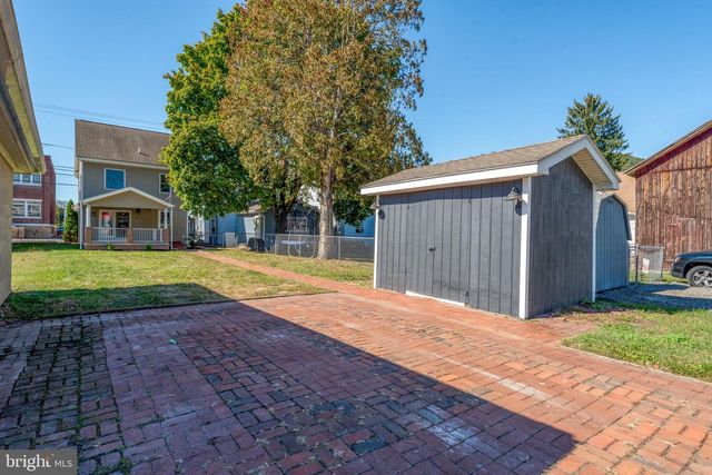 407 MARKET ST, Lykens, PA 17048