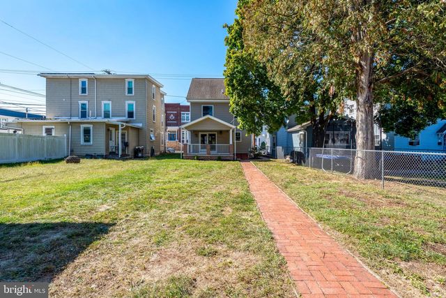 407 MARKET ST, Lykens, PA 17048