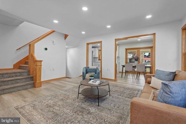 407 MARKET ST, Lykens, PA 17048